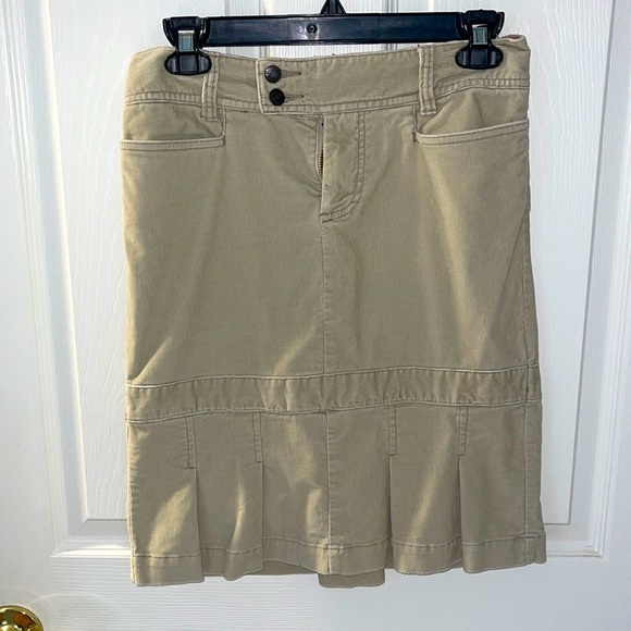 American Eagle outfitters corduroy Khaki skirt - Picture 1 of 3